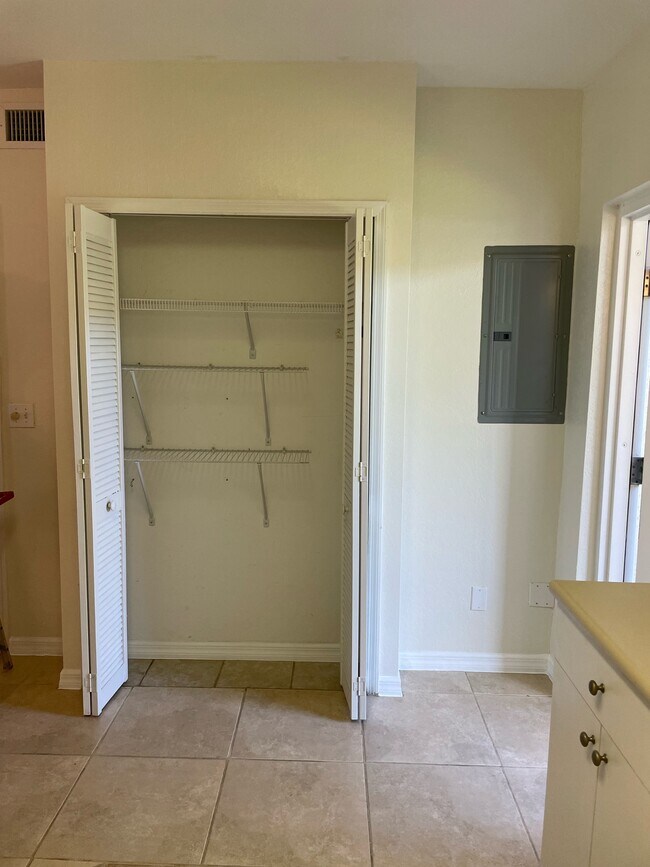 Photo - 8313 Bernwood Cove Loop