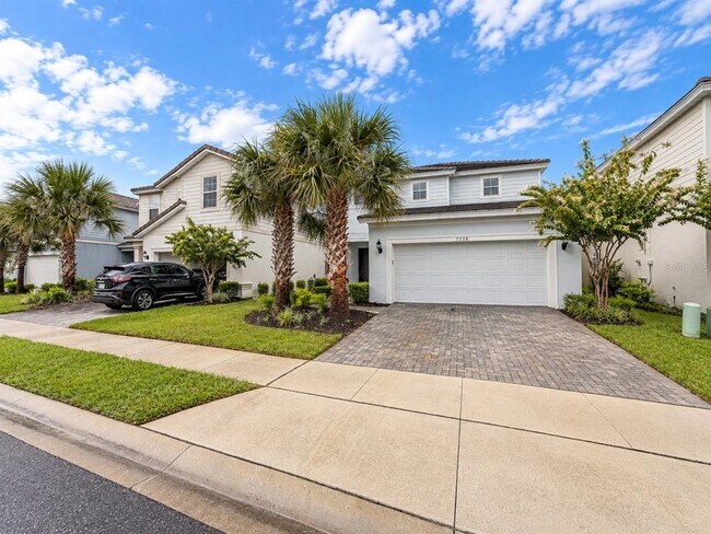 7328 Oakmoss Loop