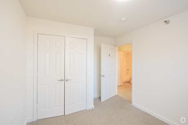 4BR, 2BA - Marshall Park