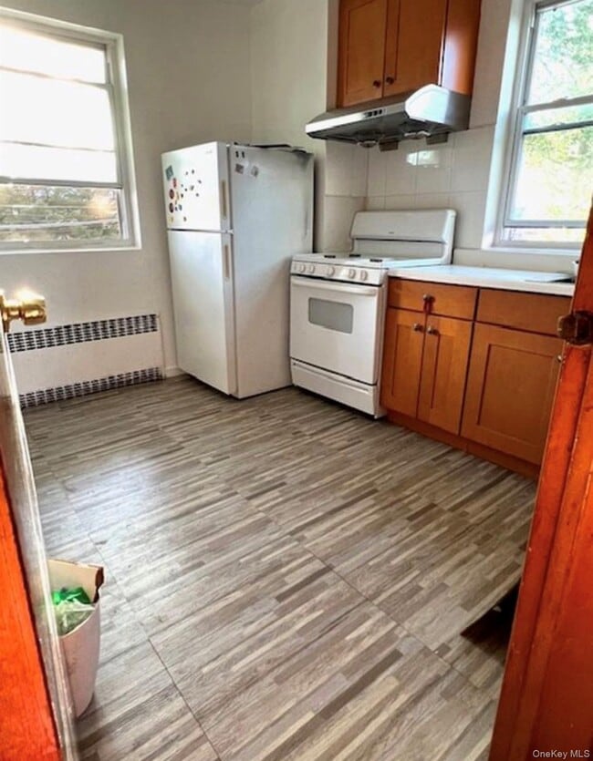 Building Photo - 56-33 138th St Unit 2