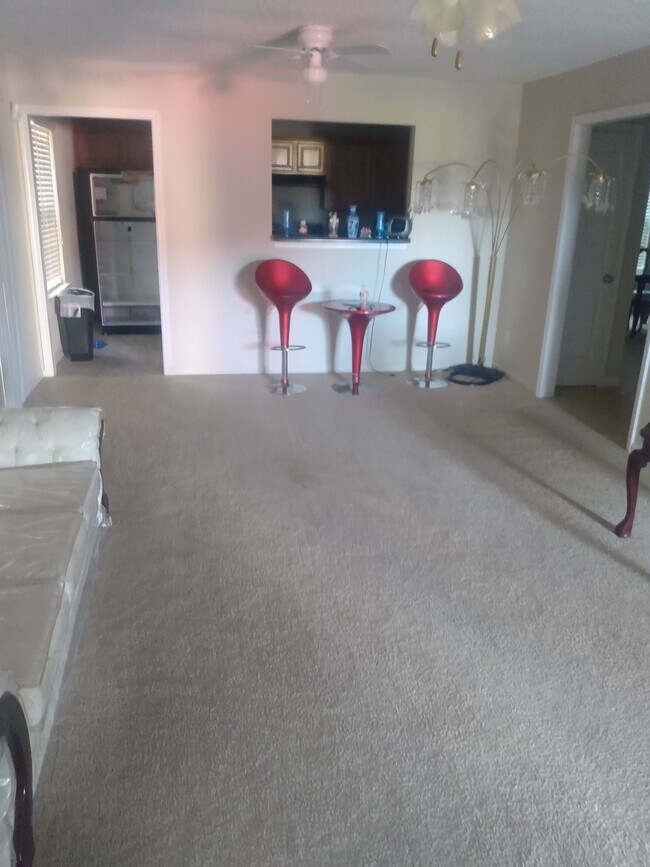 Photo - 6237 Hickory Ln Cir