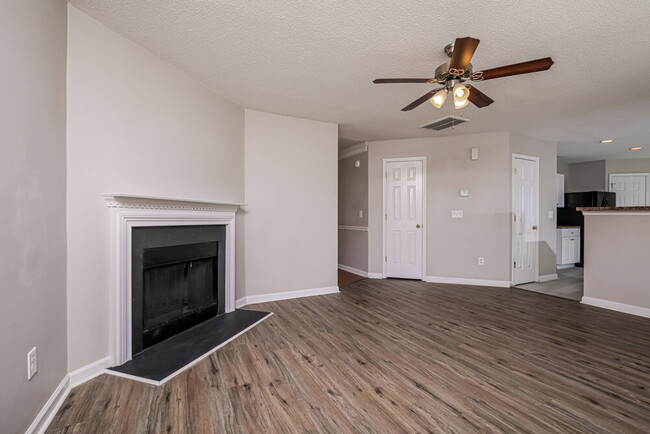 Photo - 7252 Great Laurel Dr