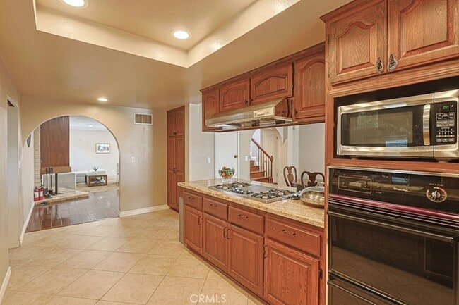 18579 Santa Andrea St
