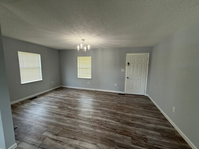Photo - 3028 Toms Way Unit 2