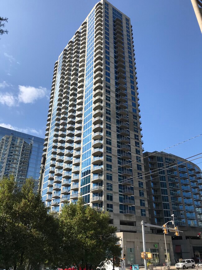 Photo - 400 W Peachtree St NW Unit 3115