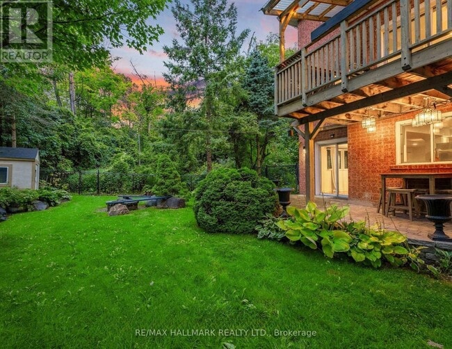Photo - 410 Clearmeadow Blvd