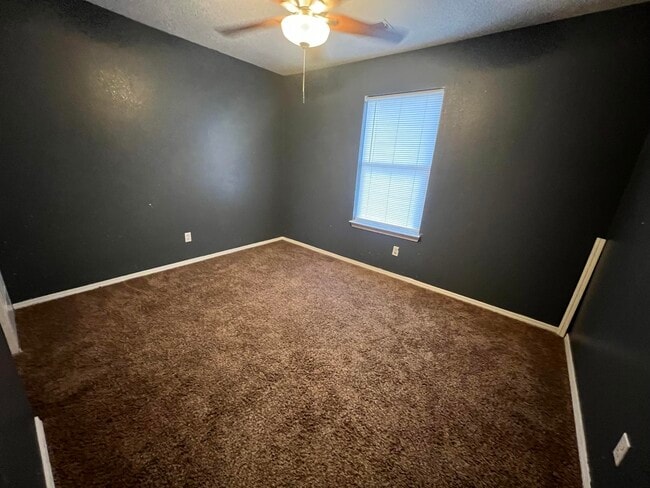 Photo - 10709 Gentry Ln SW