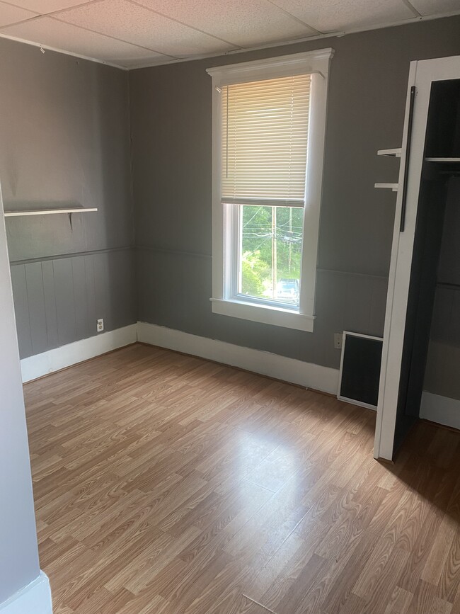 Photo - 35. W. University Street Unit 2E