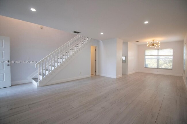 Photo - 4844 Grapevine Way