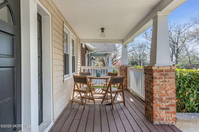 Photo - 115 Grassmere Avenue