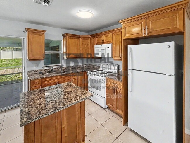 Photo - 843 SW 16th Terrace