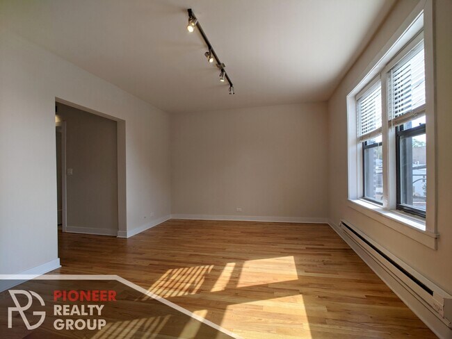 Photo - 2430 N Kedzie Blvd