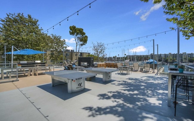 Wayfarer® Apartments + Marina