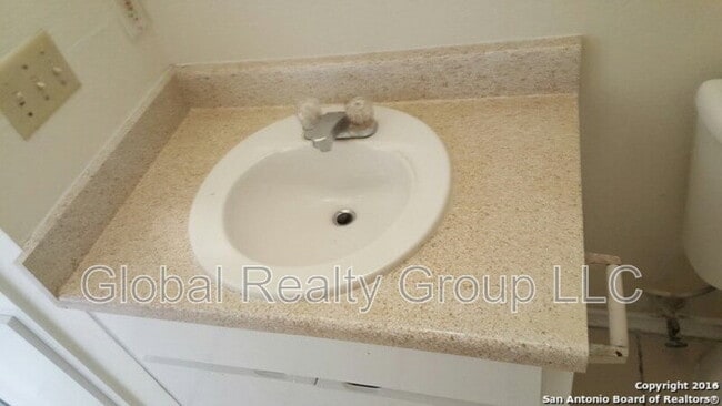 Photo - 611 W Harding Blvd Unidad Apt 2