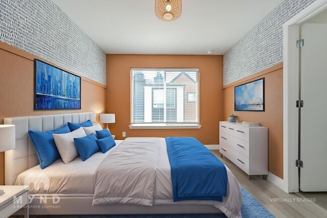 Photo - 1079 Chase St