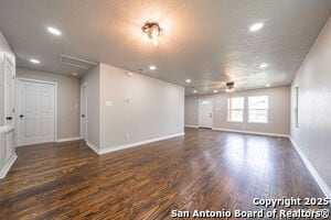 Photo - 1118 St James St