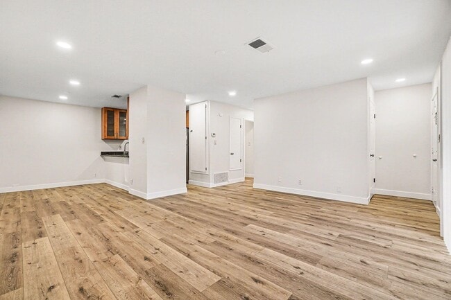 Photo - 2009 Olivera Rd Unit D