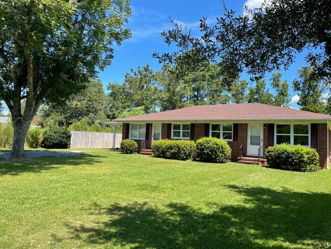 Building Photo - 91 Holland Dr Unit 91 Holland - Apt. B