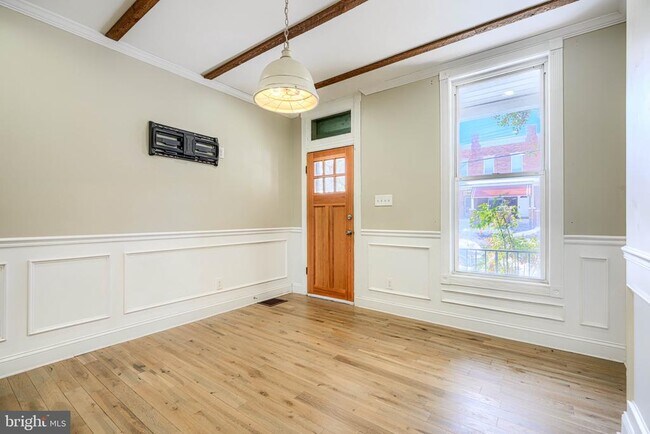 Photo - 3533 Keswick Rd