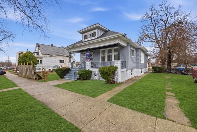 Photo - 142 W 103rd Pl