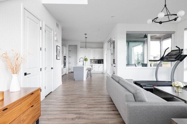 Photo - 6010 N Perth St