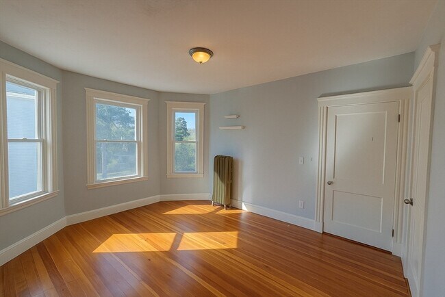 Photo - 37 Taft St Unit 2A