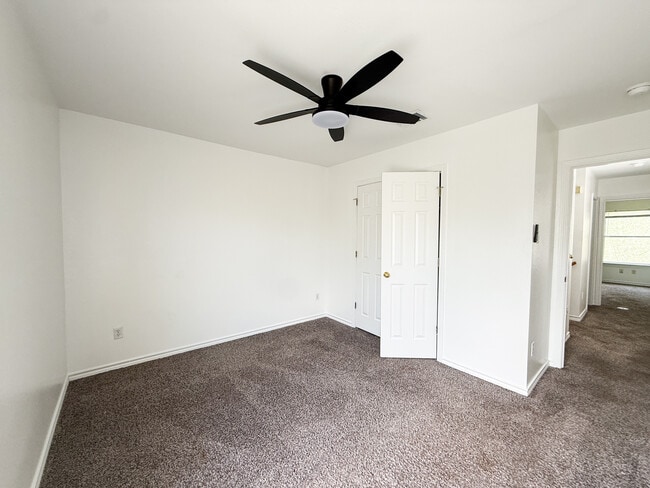 2902 Kestrel Dr Unidad B