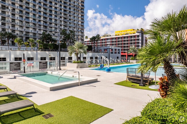 Piscina - Midtown 5
