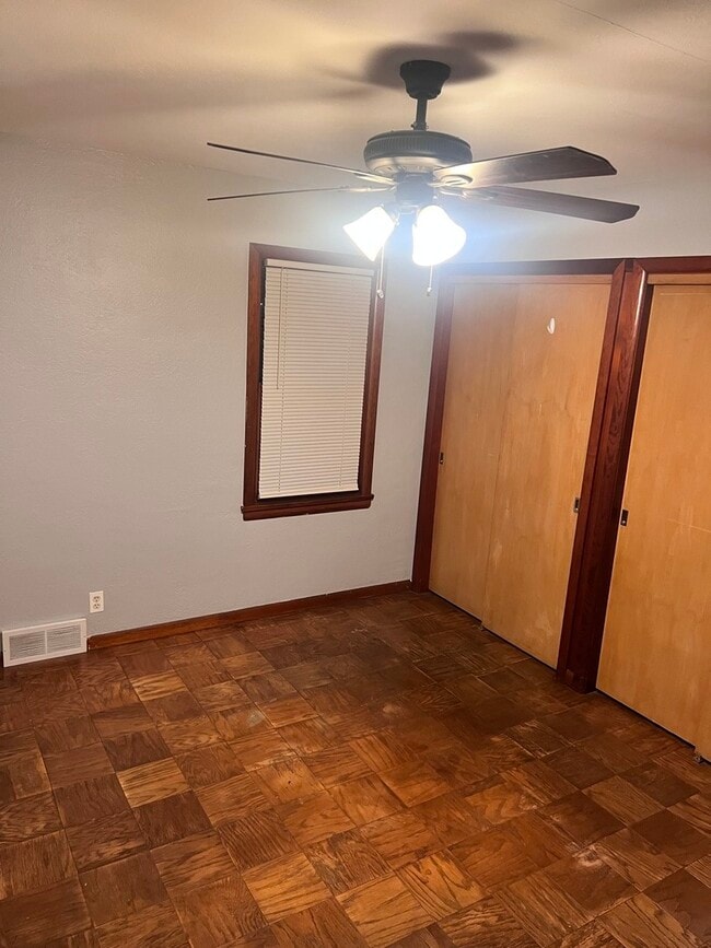 Photo - 1160 W Marion St