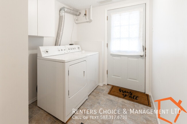 Photo - Basement Suite With Assiged Parking, UTILITIES INCLUDED