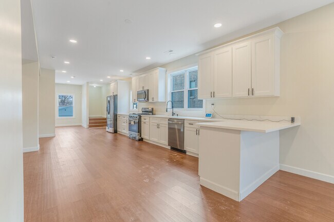 Photo - 4019 N Tripp Ave