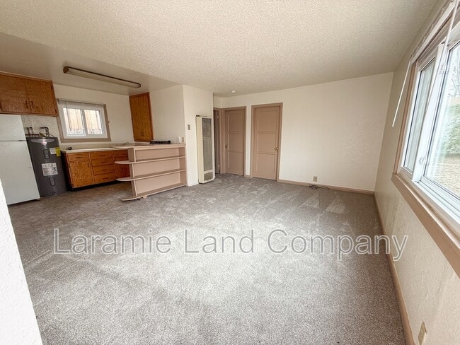 Photo - 863 N 4th St