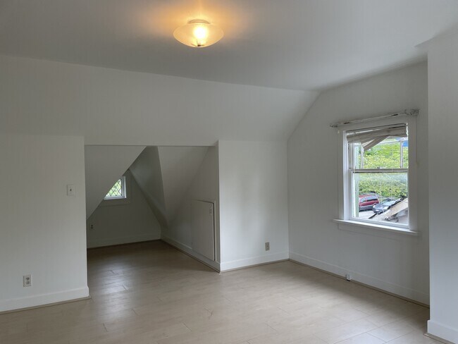 3550 W 39th Ave