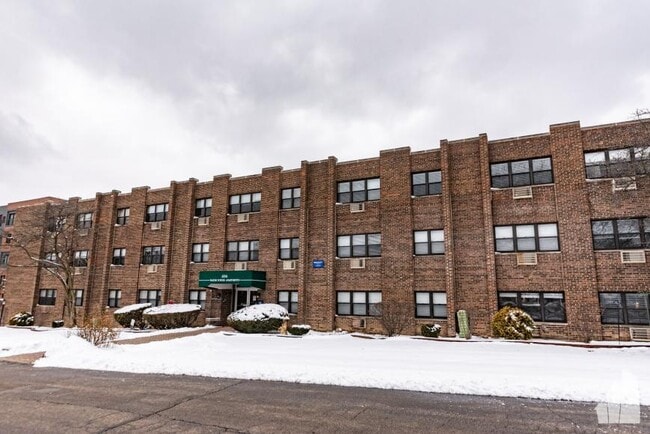 2 bedroom in Highland Park IL 60035 - 2 bedroom in Highland Park IL 60035 Condo Unit 304