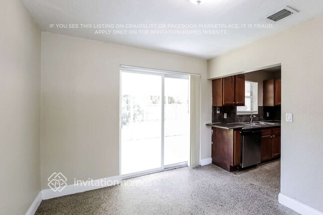 Photo - 1848 SW 37th Ave