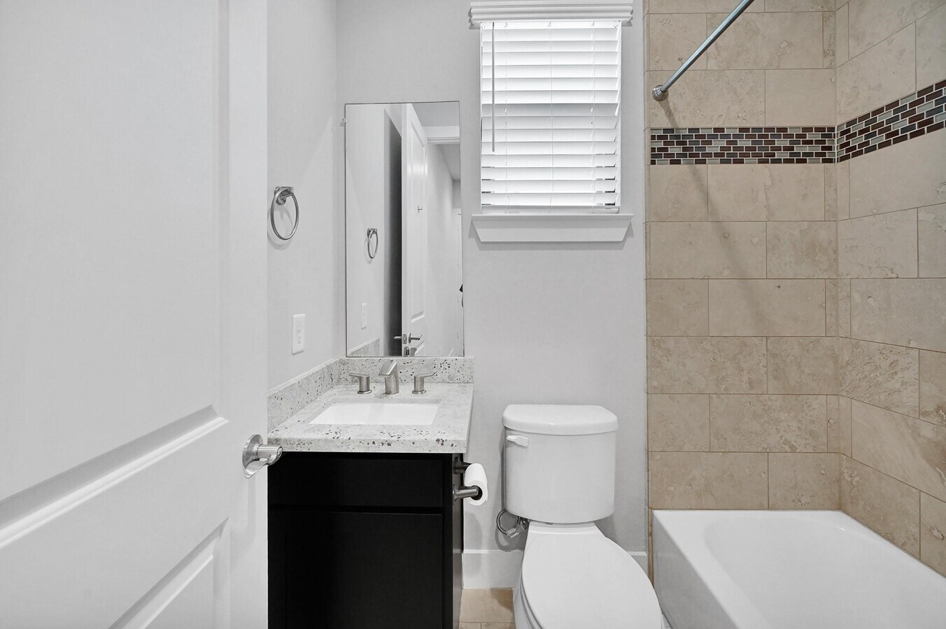 Photo - 3306 McKinney St