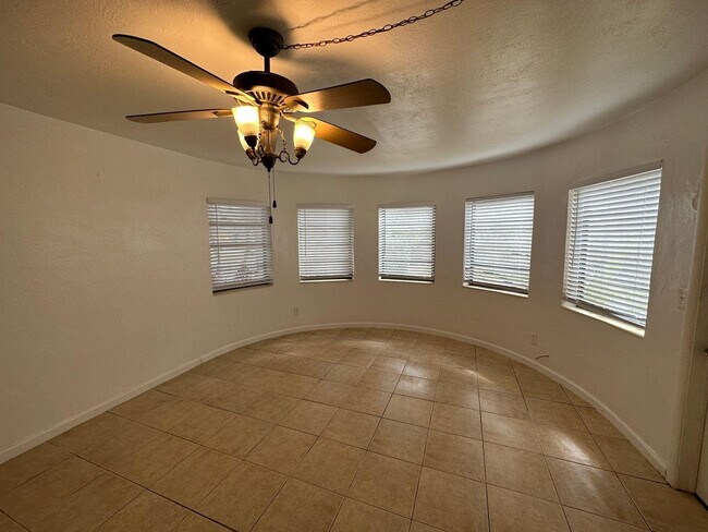 Photo - 530 N 20th Ave Unidad 1