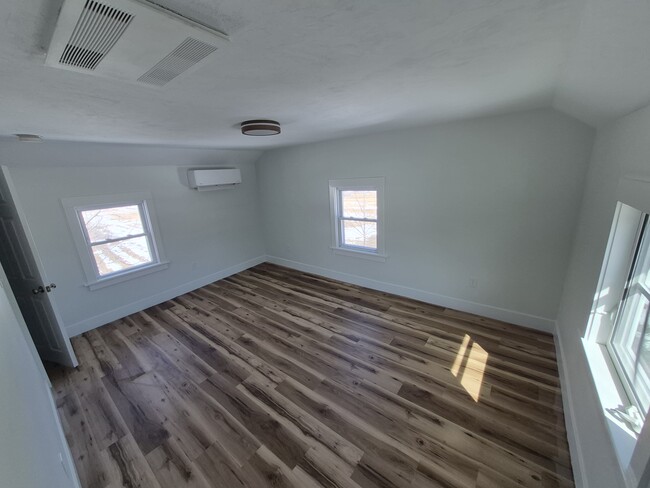 Building Photo - 13 Birch Meadow Rd Unit 13