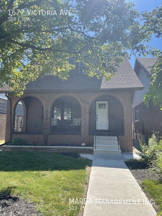 Building Photo - BEAUTIFUL 3 BED/ 2.5 BATH w/ POOL ON VICTORIA!