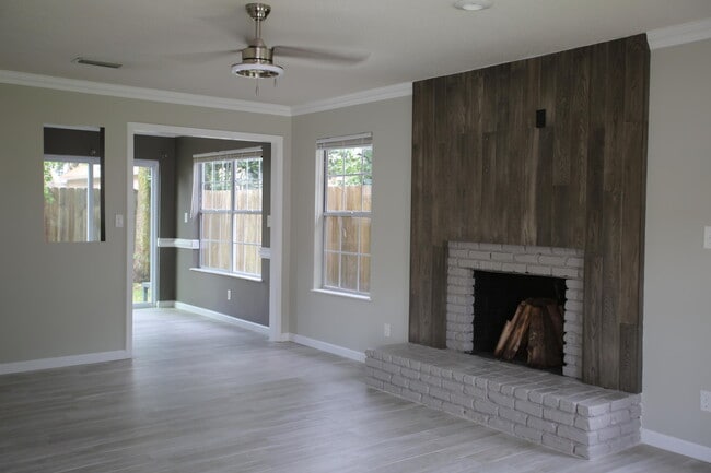 2521 Georgetown Ln
