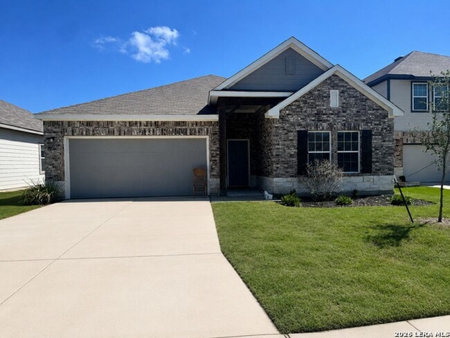 Building Photo - Newer Beautiful Home featuring 3-bedroom 2 Bath Plus office