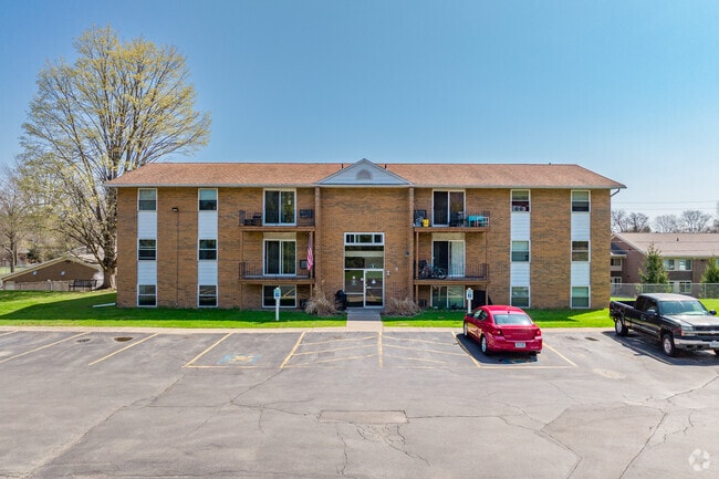 Photo - 828 Holly Gardens