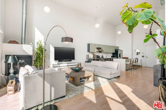 Photo - 4215 Glencoe Ave Unit 419