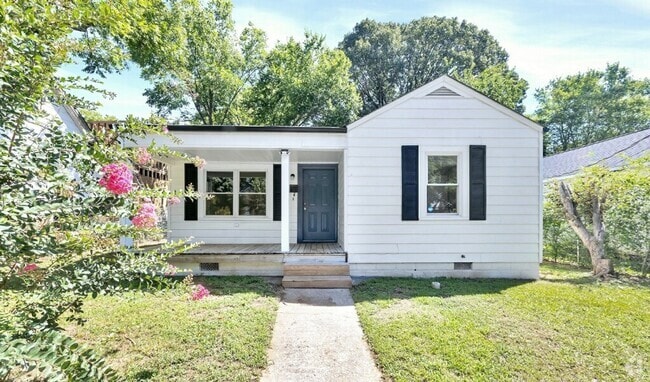 Building Photo - Newly renovated 3 bed, 1 bath ranch Rental