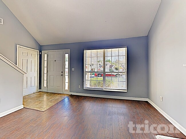 Photo - 416 Hillandale Park Dr