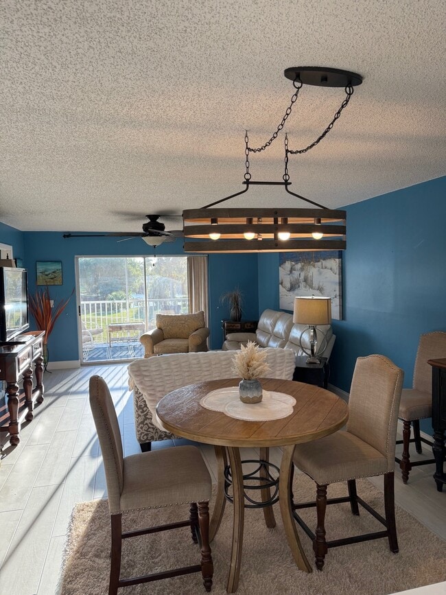 Photo - 5635 Rattlesnake Hammock Rd Unidad 204