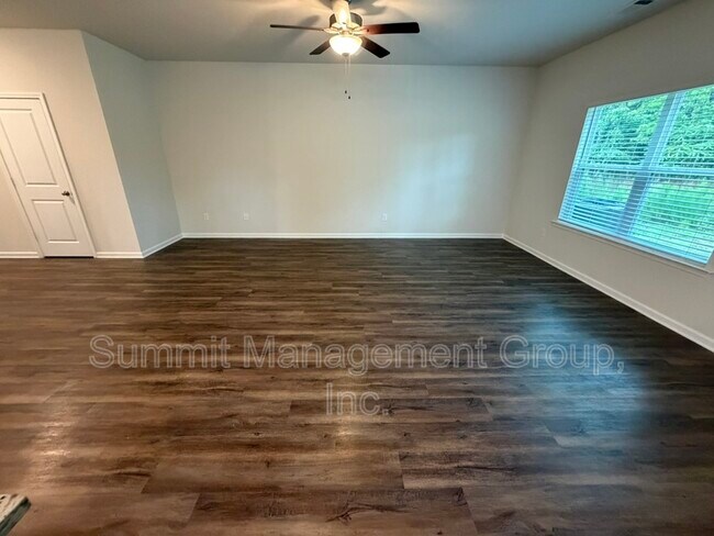 Photo - 219 Limestone Cir
