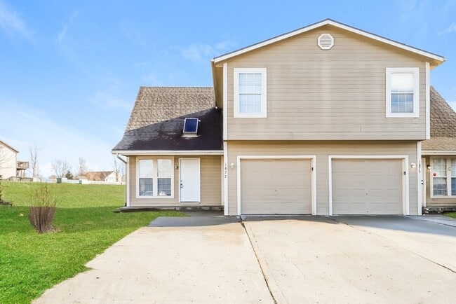 Building Photo - 1877 Kingbird Ct