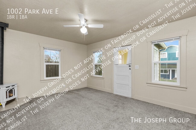 Photo - 1002 Park Ave E