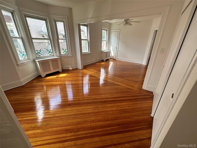 Photo - 527 W Beech St Unit 1